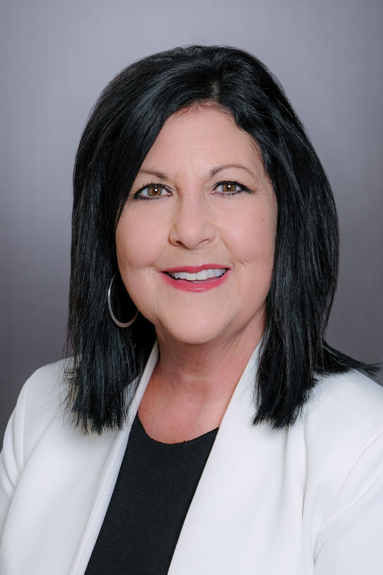 Shirley Ringhand